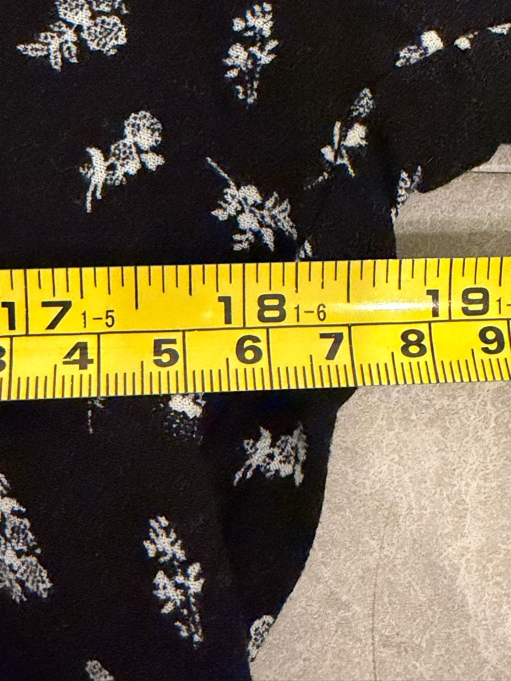 HINGE Blouse Shirt Tie Sleeves 18.5” PTP M - Picture 6 of 6
